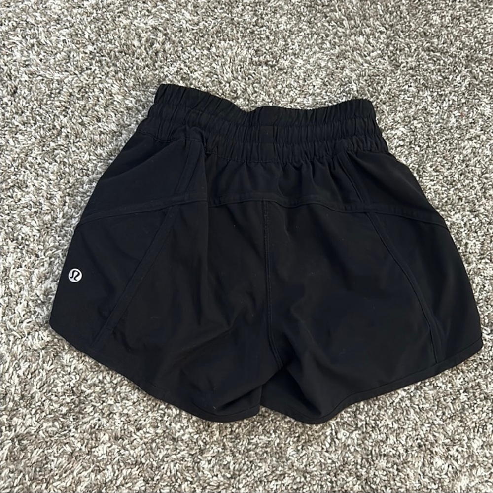 Lululemon Tracker Low-Rise Lined Short 4"